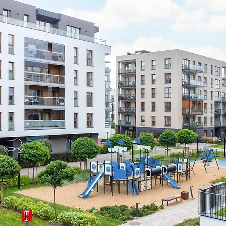 Large In With Gym, Parking And Air Conditioning By Renters *